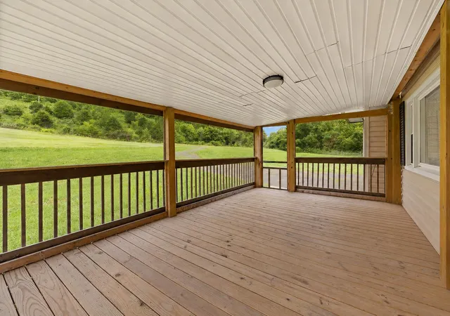 Photo 3 of Single family home for sale at 35 Herbert Grubbs Rd, Lancaster, KY 40444 | MLS# 26021549 | Listing updated on 2026-10-01