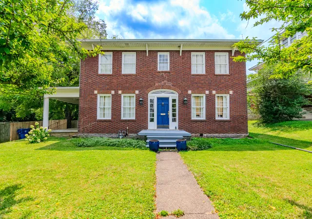 Photo 1 of Single family home for sale at 224 W Hickman St, Winchester, KY 40391 | MLS# 26021718 | Listing updated on 2026-08-14