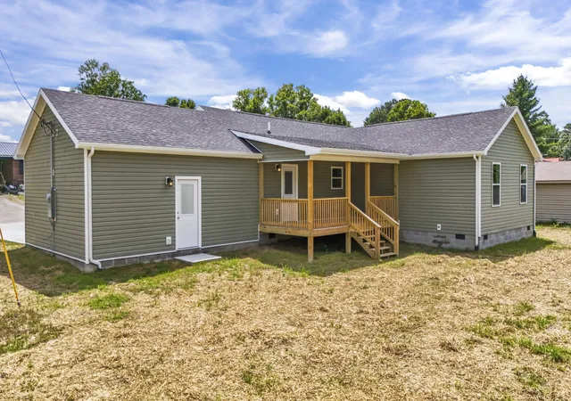 Photo 2 of Single family home for sale at 87 Promenade Ave, Stanton, KY 40380 | MLS# 26021334 | Listing updated on 2026-08-30