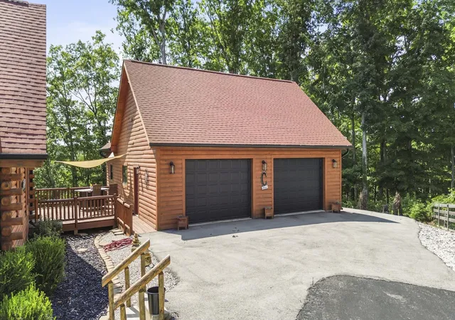 Photo 4 of Single family home for sale at 396 Laurel Wood Dr, Nancy, KY 42544 | MLS# 26021320 | Listing updated on 2026-09-11