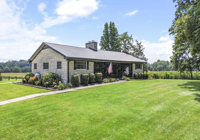 Photo 3 of Single family home for sale at 3686 Highway 837, Nancy, KY 42544 | MLS# 26021452 | Listing updated on 2026-08-16
