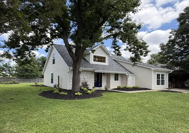 Photo 3 of Single family home for sale at 3148 Beaver Crk Dr, Lexington, KY 40517 | MLS# 26021432 | Listing updated on 2026-09-14