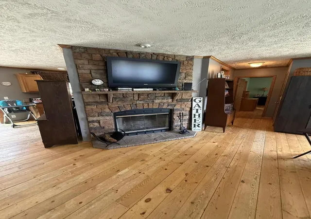 Photo 2 of Sale Pending at 755 Slate Branch Rd, Crab Orchard, KY 40419 | MLS# 26021353 | Listing updated on 2026-09-09