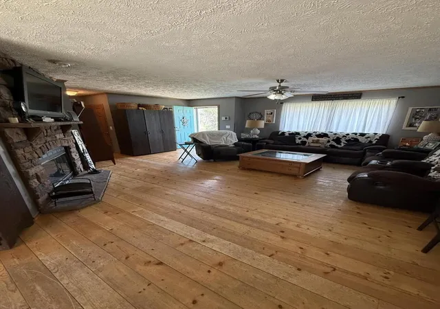 Photo 3 of Sale Pending at 755 Slate Branch Rd, Crab Orchard, KY 40419 | MLS# 26021353 | Listing updated on 2026-09-09
