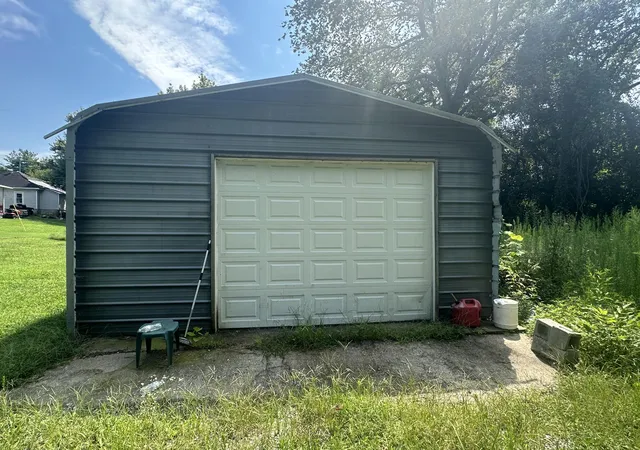 Photo 3 of Land for sale at 214 Cadiz St, Princeton, KY 42445 | MLS# 26021335 | Listing updated on 2026-08-07