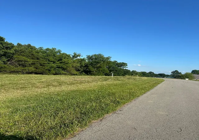Photo 2 of Land for sale at 21 Landings Ct, Willisburg, KY 40078 | MLS# 26021327 | Listing updated on 2026-08-07