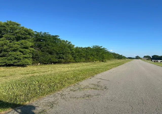 Photo 1 of Land for sale at Lot 25 Landings Ct, Willisburg, KY 40078 | MLS# 26021331 | Listing updated on 2026-08-07