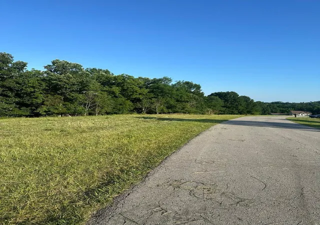 Photo 2 of Land for sale at 30 Landings Ct, Willisburg, KY 40078 | MLS# 26021333 | Listing updated on 2026-08-07