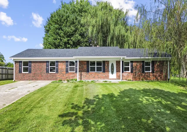 Photo 3 of Single family home for sale at 2122 Ryans Way, Somerset, KY 42503 | MLS# 26021471 | Listing updated on 2026-10-07