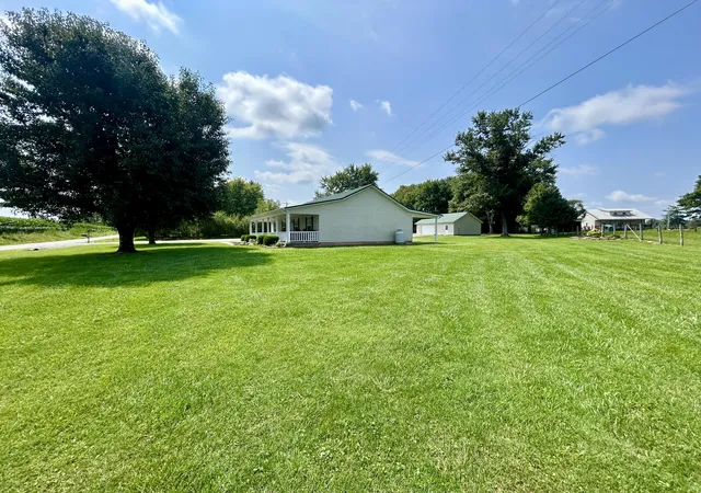 Photo 4 of Single family home for sale at 965 Old Somerset Stanford Rd, Eubank, KY 42567 | MLS# 26021774 | Listing updated on 2026-09-27
