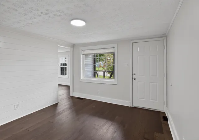 Photo 3 of Single family home for sale at 316 Cowan St, Danville, KY 40422 | MLS# 26021407 | Listing updated on 2026-08-24