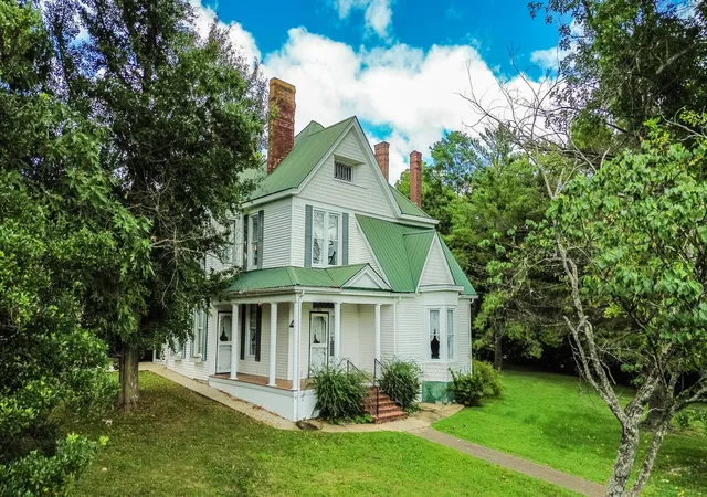 Photo 3 of Single family home for sale at 220 S Main Cross St, Flemingsburg, KY 41041 | MLS# 26021380 | Listing updated on 2026-08-07