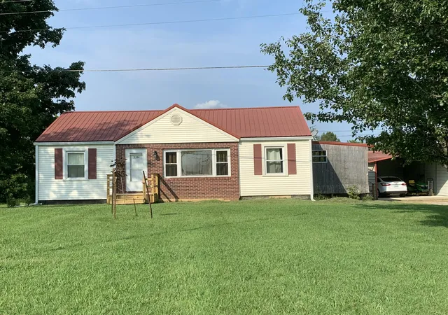 Photo 2 of Sale Pending at 3334 Symsonia Hwy, Benton, KY 42025 | MLS# 26022548 | Listing updated on 2026-09-12