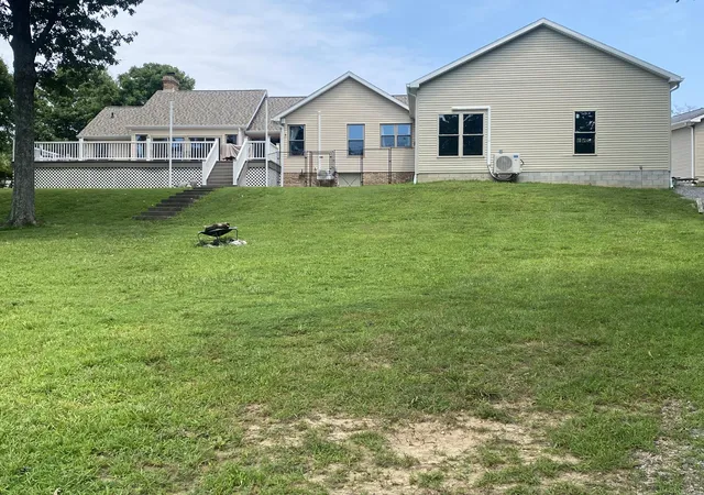 Photo 4 of Single family home for sale at 652 Carriage Cvs Rd, Cadiz, KY 42211 | MLS# 26021381 | Listing updated on 2026-08-28