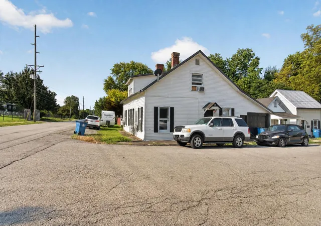 Listing Photo 2 - Condo for sale in building located at 436 N Greenville St, Harrodsburg, KY 40330 - Unit #