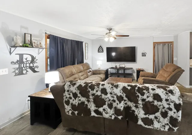 Photo 3 of Single family home for sale at 105 Airport Rd, Princeton, KY 42445 | MLS# 26021411 | Listing updated on 2026-08-31