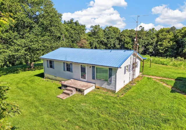Photo 2 of Sale Pending at 13067 Johnson Ml Rd, Crofton, KY 42217 | MLS# 26021641 | Listing updated on 2026-08-31