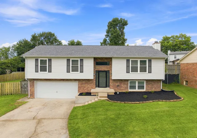 Photo 1 of Sale Pending at 3709 Cali Ct, Lexington, KY 40517 | MLS# 26021415 | Listing updated on 2026-09-09