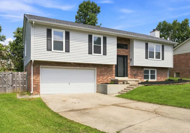 Photo 2 of Sale Pending at 3709 Cali Ct, Lexington, KY 40517 | MLS# 26021415 | Listing updated on 2026-09-09