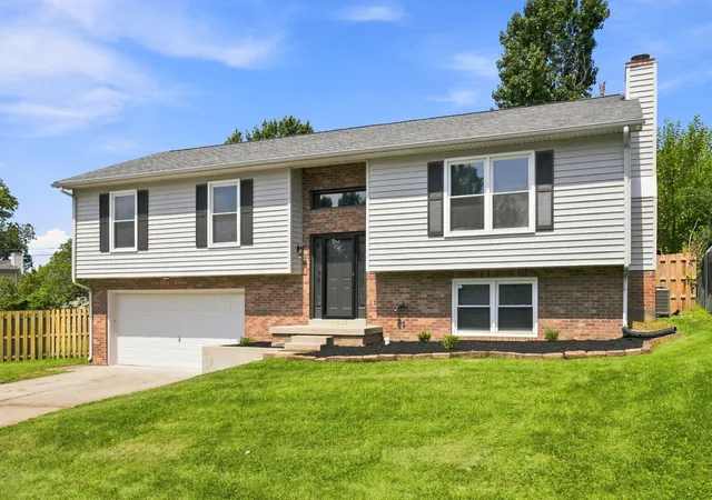 Photo 3 of Sale Pending at 3709 Cali Ct, Lexington, KY 40517 | MLS# 26021415 | Listing updated on 2026-09-09