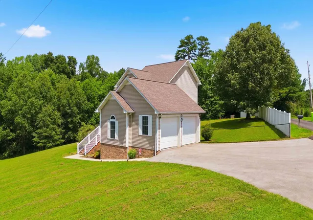 Photo 3 of Single family home for sale at 71 Hidden Acres Dr, Corbin, KY 40701 | MLS# 26021426 | Listing updated on 2026-09-14