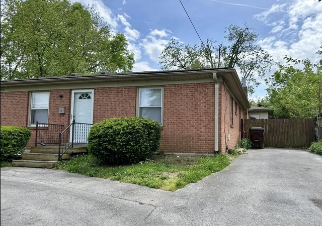 Photo 2 of Multi family home for sale at 316 Moberly Ave, Richmond, KY 40475 | MLS# 26021431 | Listing updated on 2026-08-16