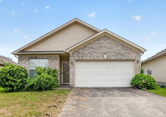 Photo 2 of Single family home for sale at 1941 Millbank Rd, Lexington, KY 40511 | MLS# 26021541 | Listing updated on 2026-09-04