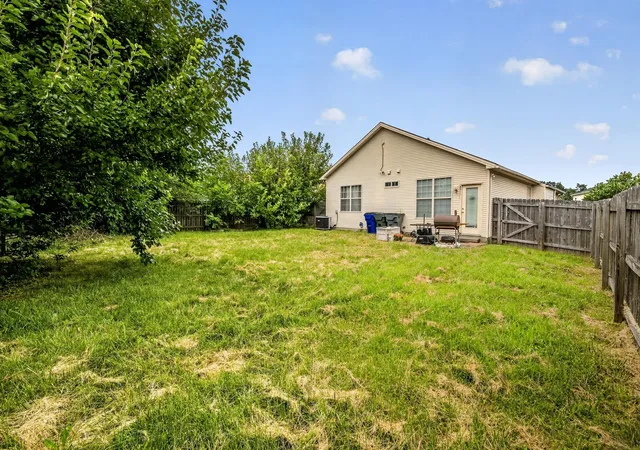 Photo 4 of Single family home for sale at 1941 Millbank Rd, Lexington, KY 40511 | MLS# 26021541 | Listing updated on 2026-09-04