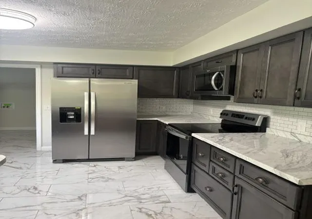 Photo 2 of Single family home for sale at 3521 Cabin Crk Rd, London, KY 40741 | MLS# 26021446 | Listing updated on 2026-08-09