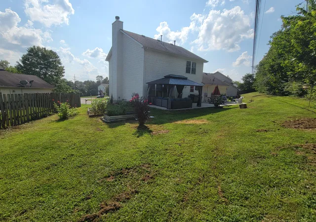 Photo 3 of Single family home for sale at 108 Summit Ct, Nicholasville, KY 40356 | MLS# 26021474 | Listing updated on 2026-10-06