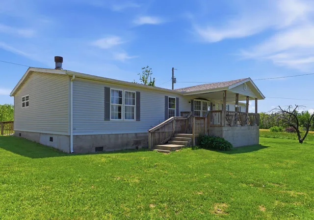 Photo 3 of Single family home for sale at 1195 Science Ridge Rd, Jeffersonville, KY 40337 | MLS# 26021519 | Listing updated on 2026-08-10
