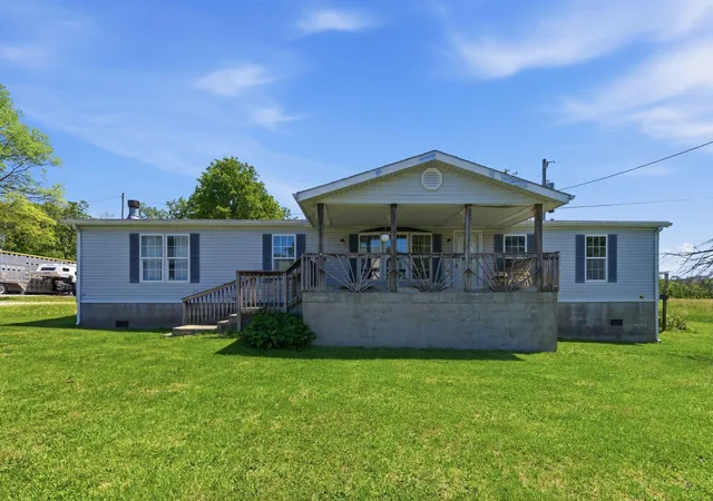 Photo 3 of Single family home for sale at 1195 Science Ridge Rd, Jeffersonville, KY 40337 | MLS# 26021519 | Listing updated on 2026-08-10