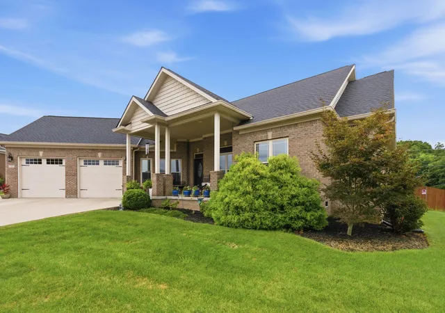 Photo 3 of Sale Pending at 104 Dove Run Cir, Georgetown, KY 40324 | MLS# 26021563 | Listing updated on 2026-08-19