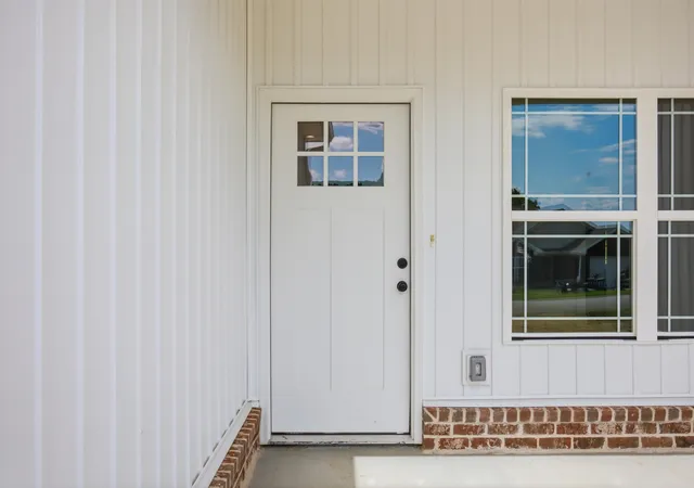 Photo 4 of Single family home for sale at 1010 Three Corners Dr, Lawrenceburg, KY 40342 | MLS# 26021624 | Listing updated on 2026-09-27