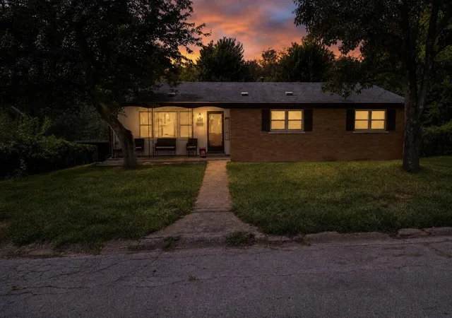 Photo 1 of Sale Pending at 107 Western Ave, Cynthiana, KY 41031 | MLS# 26021490 | Listing updated on 2026-09-04
