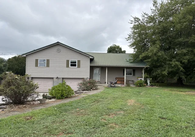 Photo 1 of Sale Pending at 448 Keavy Craigs Crk Rd, London, KY 40744 | MLS# 26021479 | Listing updated on 2026-09-14