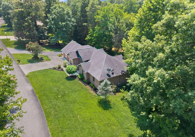 Photo 4 of Sale Pending at 485 River Bnd Dr, London, KY 40744 | MLS# 26021485 | Listing updated on 2026-09-13