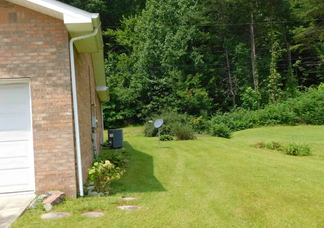 Photo 3 of Sale Pending at 125 Adams Ln, Barbourville, KY 40906 | MLS# 26021666 | Listing updated on 2026-08-19