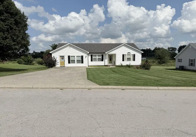 Photo 1 of Single family home for sale at 419 Bellaire Dr, Harrodsburg, KY 40330 | MLS# 26021573 | Listing updated on 2026-08-31