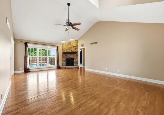 Photo 3 of Single family home for sale at 1332 Pine Meadows Dr, Lawrenceburg, KY 40342 | MLS# 26021509 | Listing updated on 2026-09-14