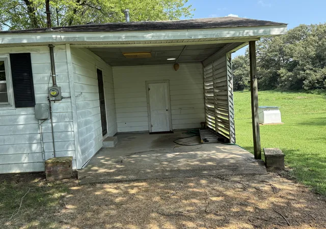 Photo 2 of Single family home for sale at 4416 Hopewell Rd, Mayfield, KY 42066 | MLS# 26021887 | Listing updated on 2026-09-12
