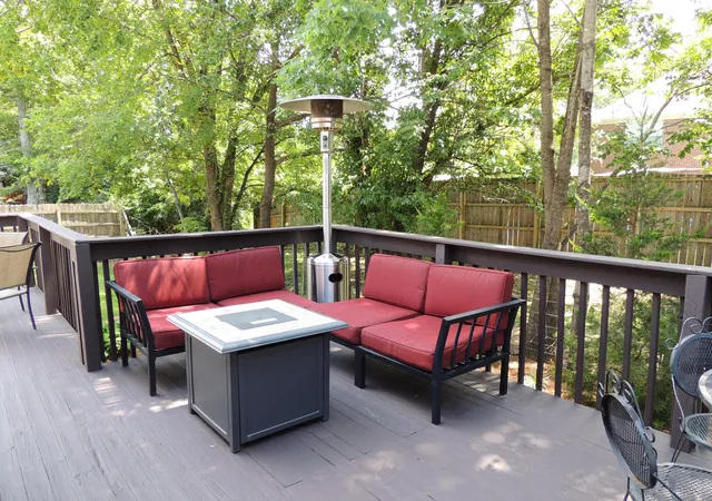 Photo 3 of Single family home for sale at 370 Garden Point Dr, Frankfort, KY 40601 | MLS# 26021496 | Listing updated on 2026-09-12