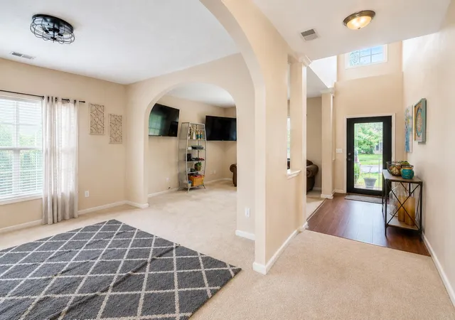 Photo 3 of Single family home for sale at 764 Woodhaven Pl, Lexington, KY 40514 | MLS# 26021503 | Listing updated on 2026-09-01