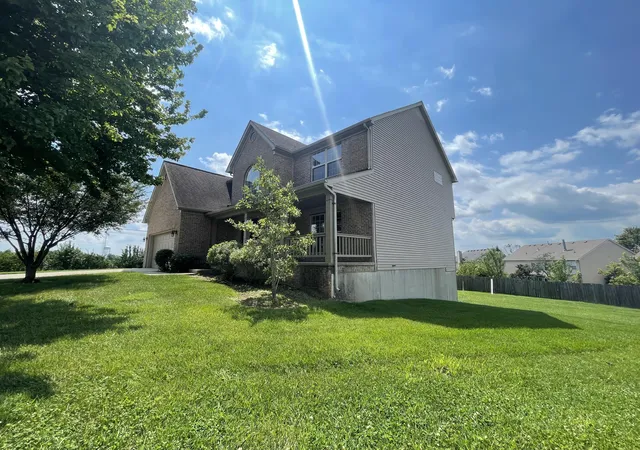 Photo 2 of Single family home for sale at 100 Vetch Dr, Nicholasville, KY 40356 | MLS# 26021501 | Listing updated on 2026-08-25