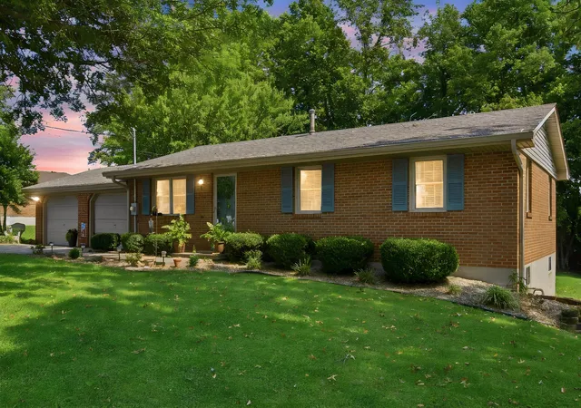 Photo 1 of Sale Pending at 709 Brentwood Dr, Mount Sterling, KY 40353 | MLS# 26021515 | Listing updated on 2026-08-25