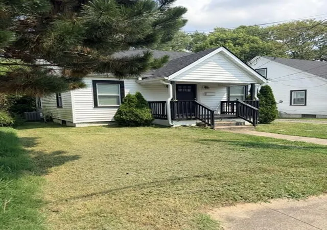Photo 3 of Single family home for sale at 224 Harding St, Danville, KY 40422 | MLS# 26021607 | Listing updated on 2026-10-13