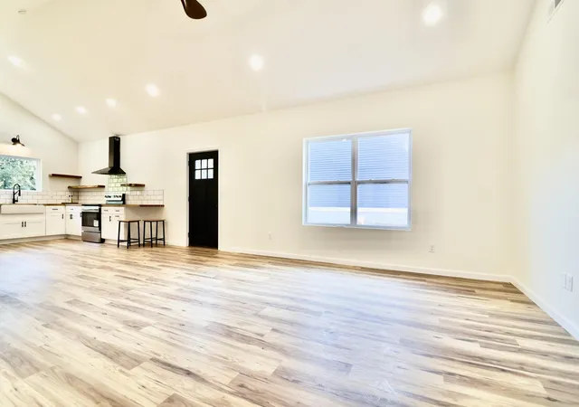 Photo 2 of Single family home for sale at 235 Peterson Ave, Auburn, KY 42206 | MLS# 26021600 | Listing updated on 2026-09-20