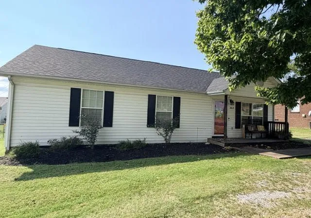 Photo 2 of Single family home for sale at 463 S 2nd St, Danville, KY 40422 | MLS# 26023754 | Listing updated on 2026-09-09