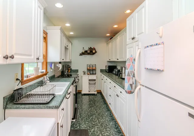 Photo 3 of Sale Pending at 82 Windy Ridge Ln, Cynthiana, KY 41031 | MLS# 26021569 | Listing updated on 2026-09-16