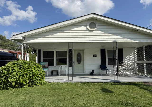 Photo 1 of Single family home for sale at 187 Virginia Ave, Jamestown, KY 42629 | MLS# 26021662 | Listing updated on 2026-08-21
